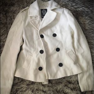 Tres Bien cream colored coat